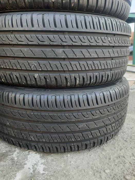 4 Броя 215/45/18 Barum 2x8,6mm 2x7,2mm