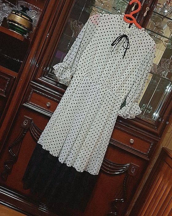 Gotoviy ko'ynak Narhi kelishiladi