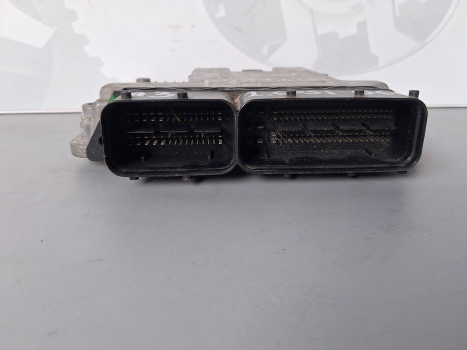 Компютър мотор Audi A3 1.6fsi 2006г.