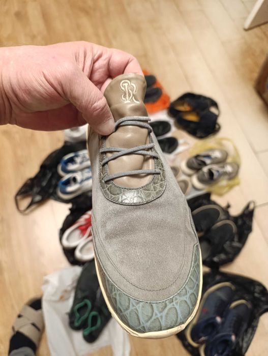 Продам мужские кроссовки и туфли,42,43,недорого