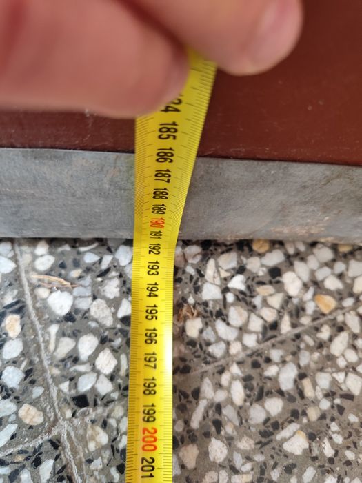 Желязна входна врата