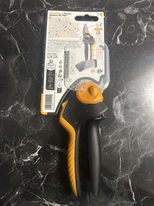 Fiskars PowerGear X-series™ P921