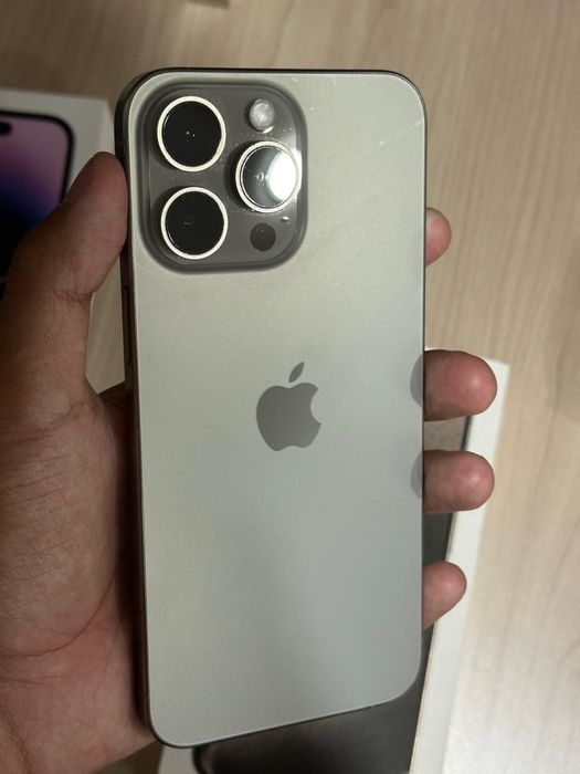 Меняю на iphone 15 pro синий