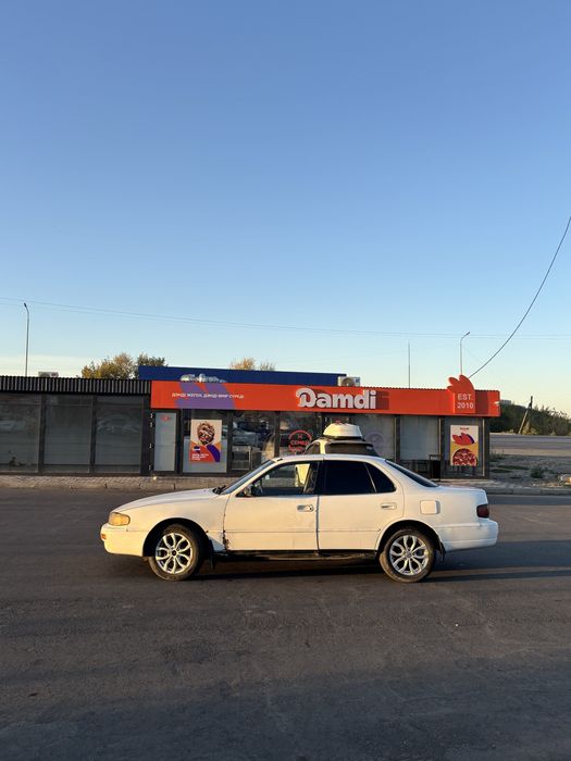 Продам машину Camry 15
