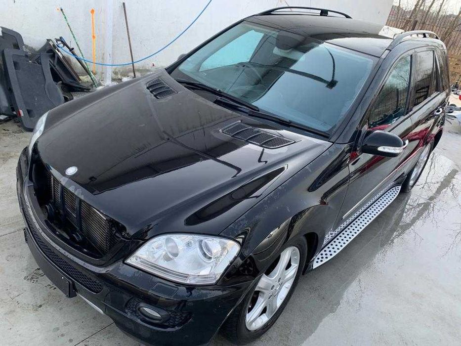 Dezmembrez mercedes  ML w164 3.0 v6/bara fata ML/far xenon/