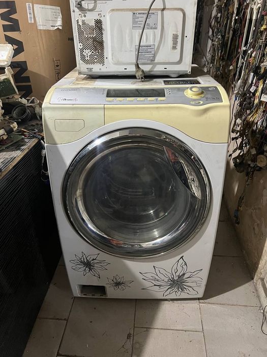 Продам стиральную машина