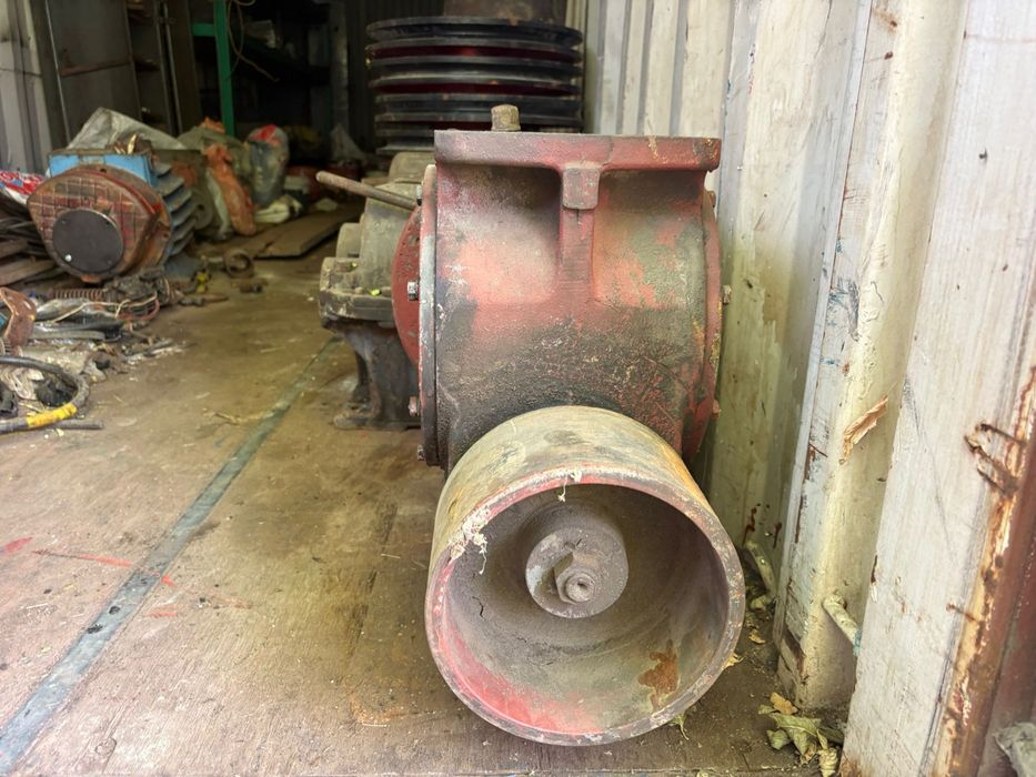 Редуктора задвижки и.т.д