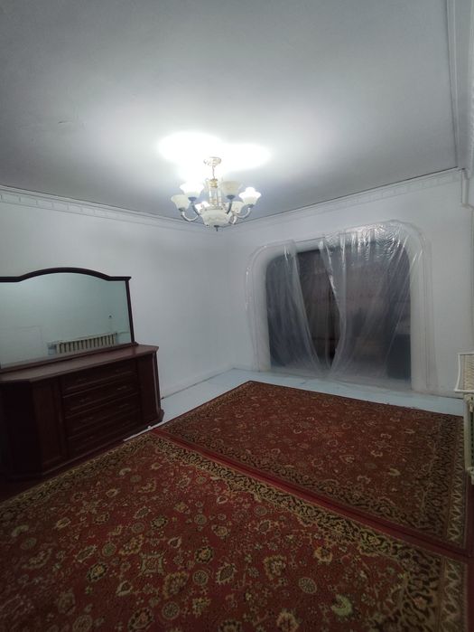 Аренда Квартира 4 хона 1 етаж Метро Беруний