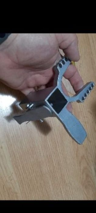 Sistem prastie cu tragaci