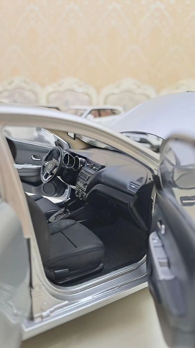 Kia Rio Коллекционная модель 1:18