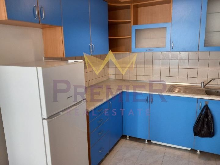 Дава се под наем Тристаен апартамент в Варна, Колхозен пазар - 70 кв.м за 500 € - Снимка #1