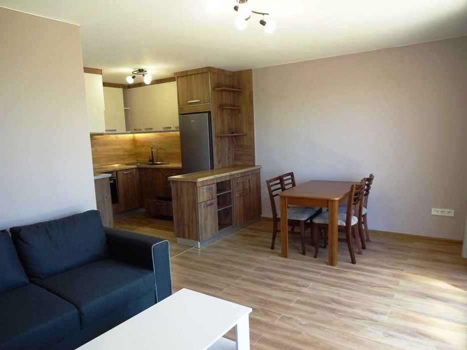 Дава се под наем Двустаен апартамент в с. Левски, Област Варна - 70 кв.м за 51 € - Снимка #2