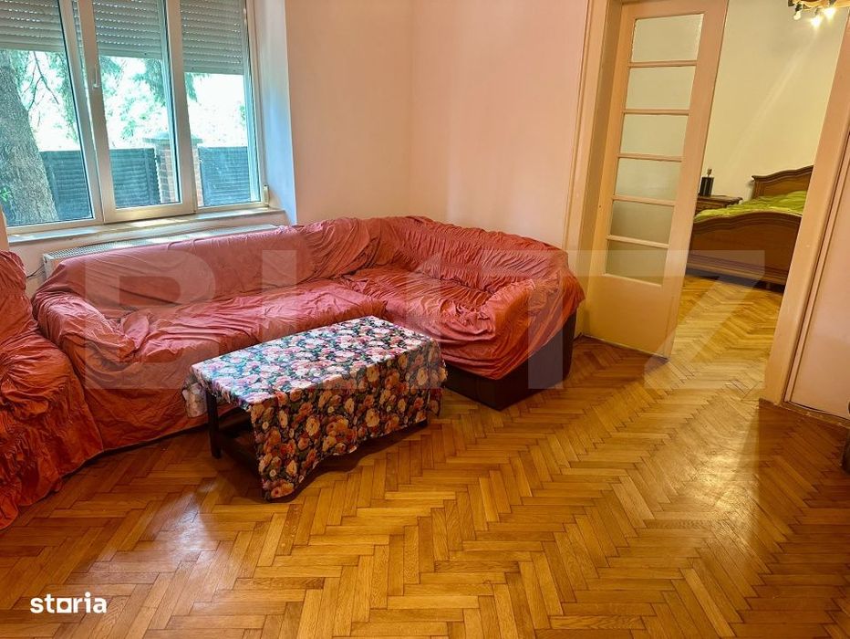 Apartament 3 camere, 100 mp, zona Dambovita