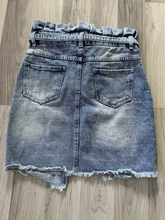 Къса дънкова пола