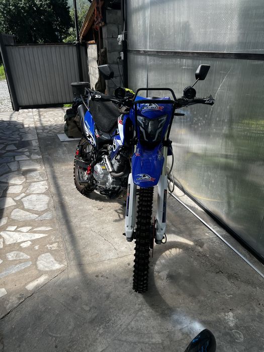 Мотоцикл класса эндуро