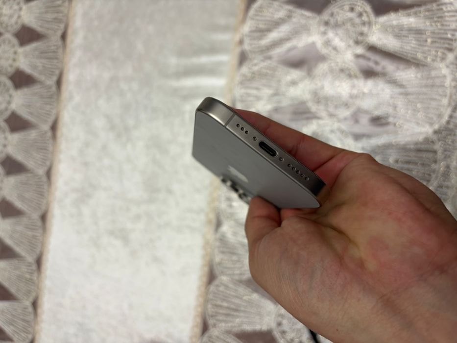 iphone 15 pro 128 gb titan