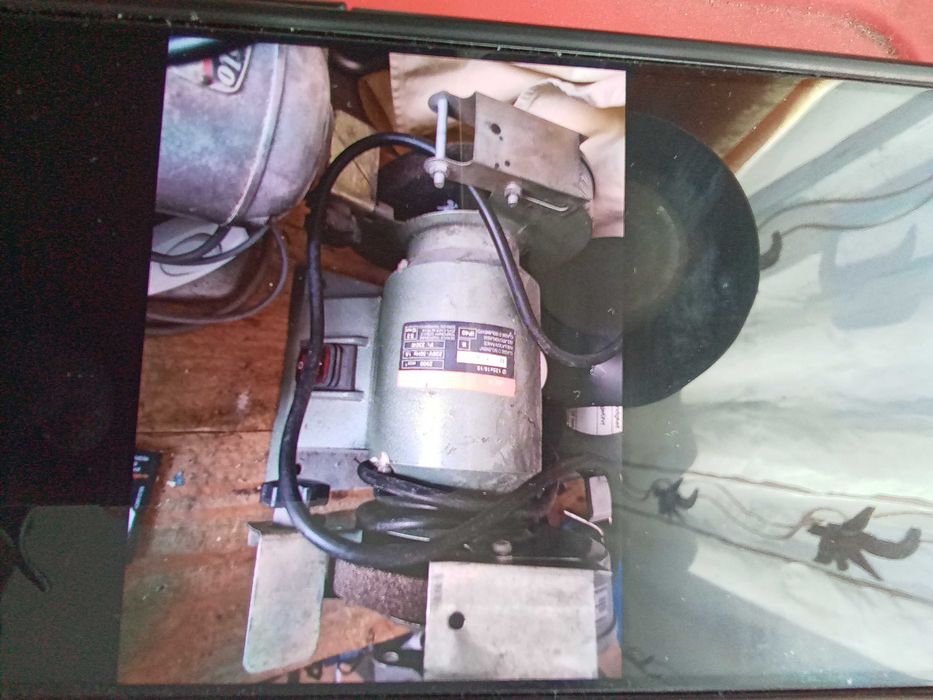 Polizor de banc mare