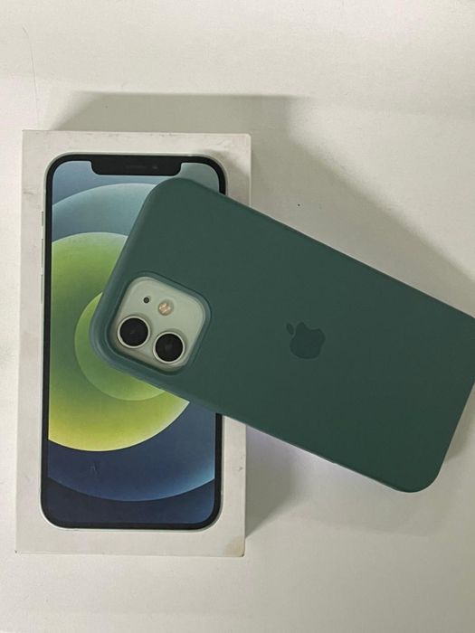 Продам Айфон 12 64/