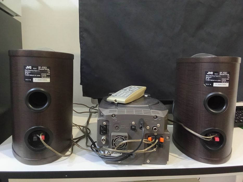 Колонки с усилителем JVC