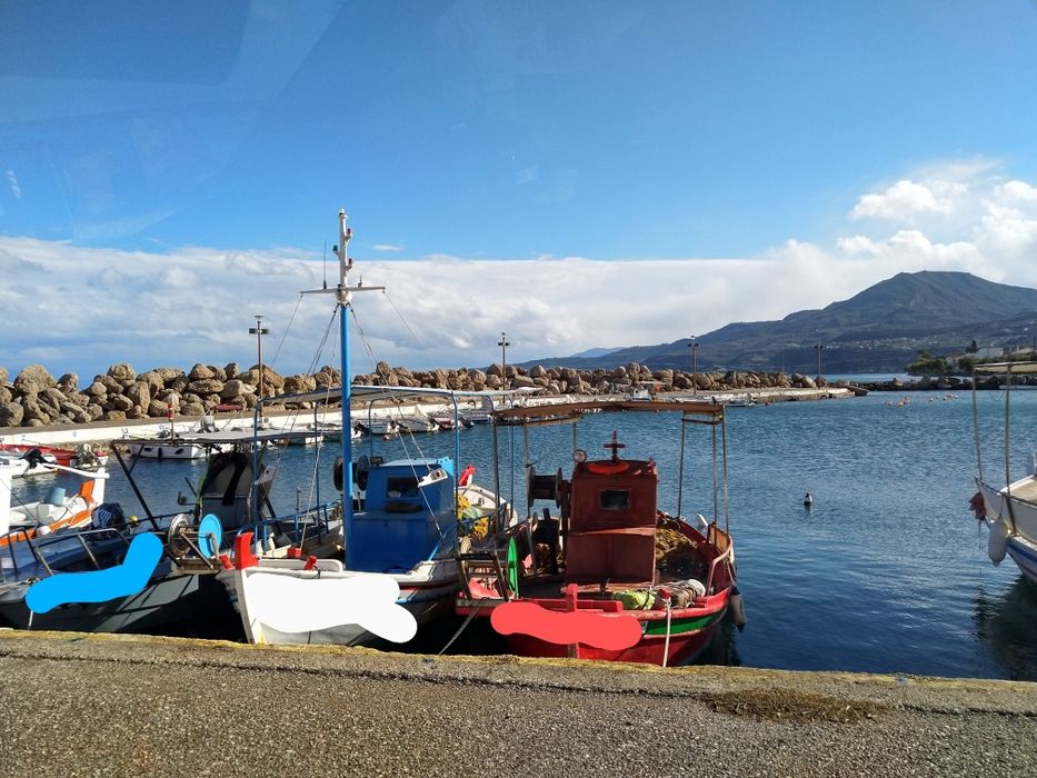 Продавам бунгало / къща в Гърция - на брега на Коринтския залив