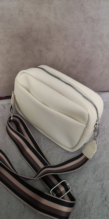 Продам сумки новые и ремень на сумку