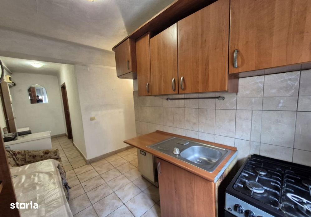 Apartament Zona Praporgescu Malul Muresului etaj 1, decomandat
