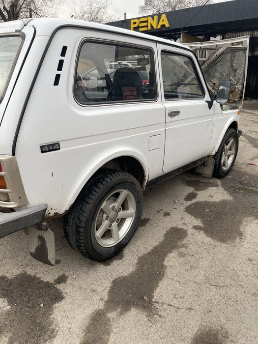 Продам Ниву 21214