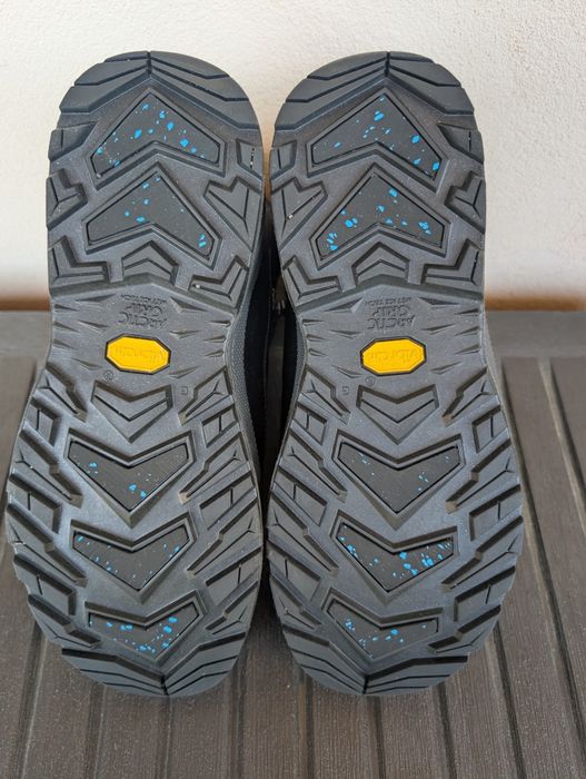 Ghete noi Lowa Renegade Evo Ice 43 (9)