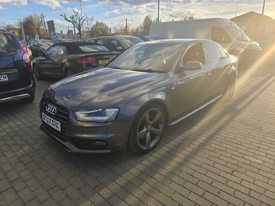 Dezmembrari dezmembrez Audi A4 Facelift Berlina 2.0 tdi S line cod motor CNH