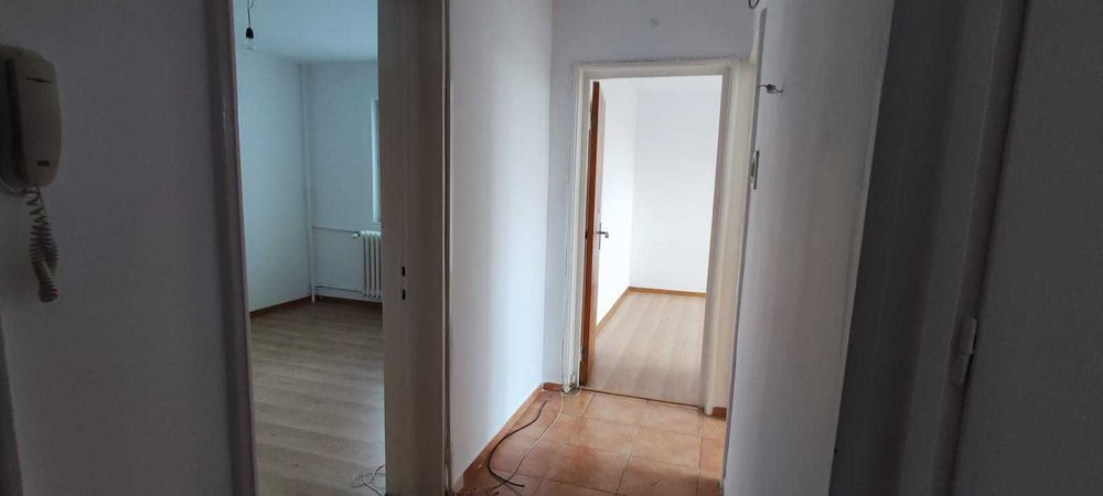 Vanzare apartament 2 camere Bdup Alexandru Obregia-Covasna