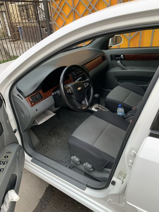 Срочно сотилади ласети 1.6