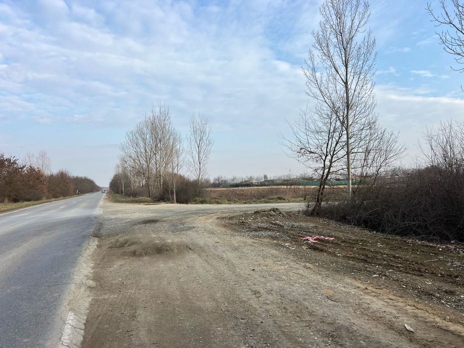 Vand 5000 MP Teren  Arabil Mosnita Noua