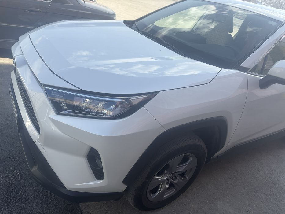 Продам Тойота Раф4