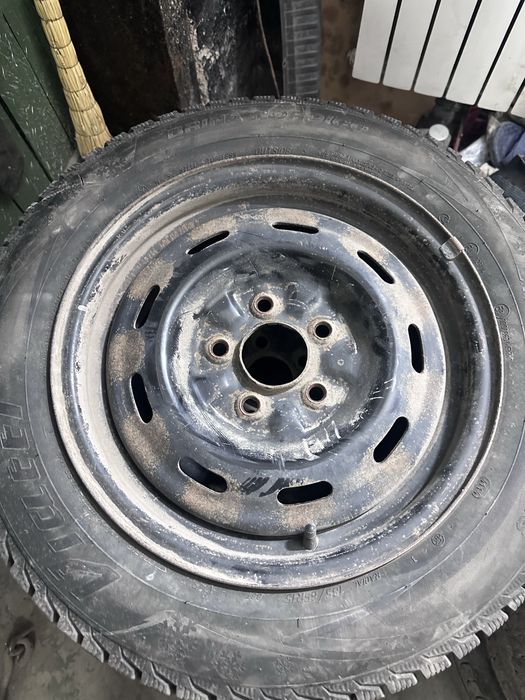 Комплект дисков с резиной