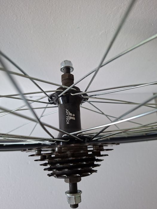 Комплект отлично състояние задна Капла Crosser X3 28" алуминий главина Joytech касета Shimano MF-TZ20 6 скорости