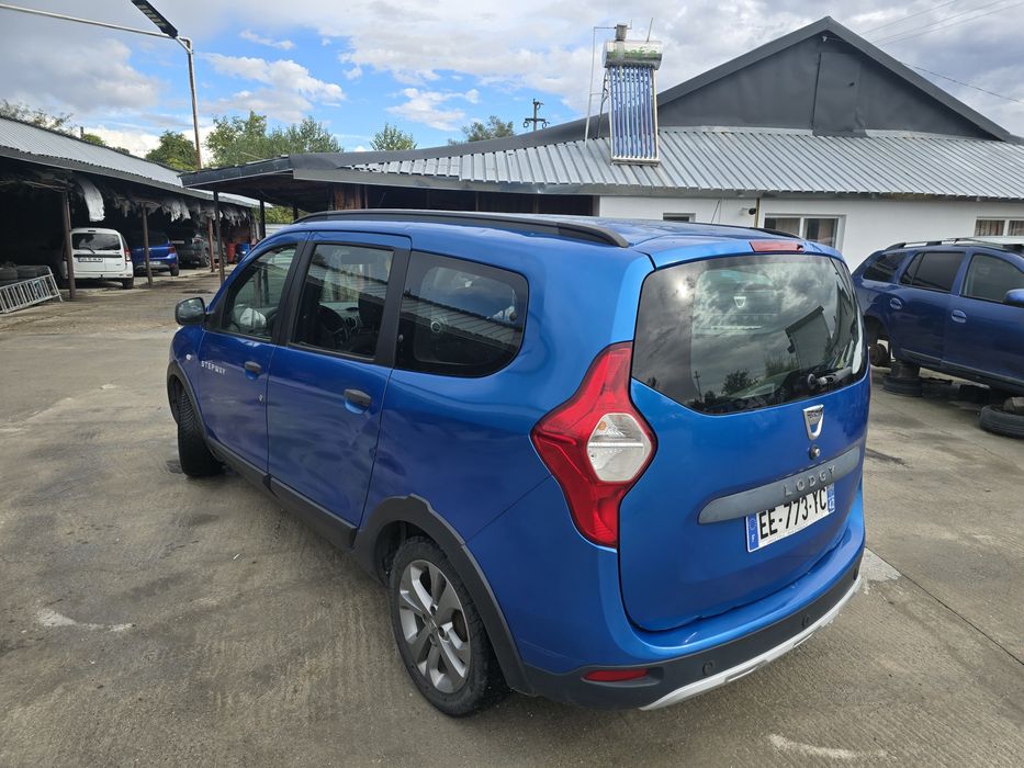Dacia Lodgy 7 Locuri clima varianta full  avariata de Grindina