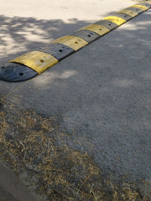 Лежачий полицейский 4см 5см lejachiy bordyur