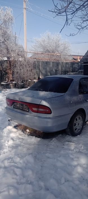 Автомобиль Митсубиси Галант