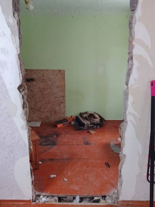 Продается теплая  2 комнатная квартира