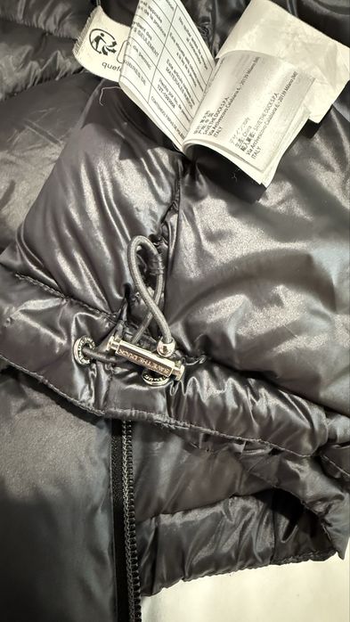 Продам пуховик женский Италия.
