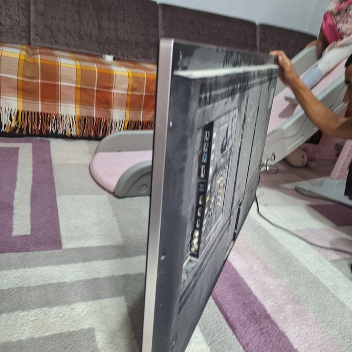 Срочно сатылады тв на запчасть