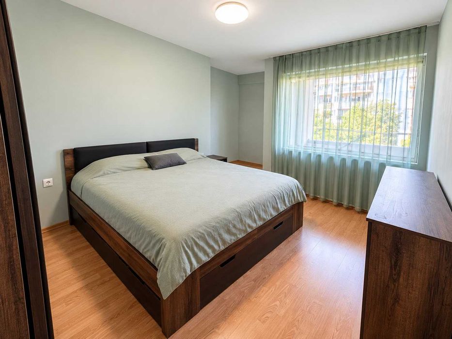 Дава се под наем Тристаен апартамент в Пловдив, Кючук Париж - 97 кв.м за 420 € - Снимка #3