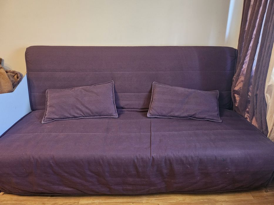 Canapea 3 locuri, extensibilă cu lada depozitare  cumpărată de la Ikea