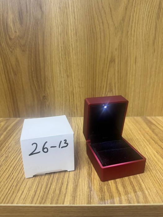 Футляр под кольцо с подсветкой