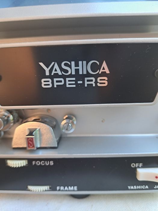 YASHICA 8PE-RS, 220 lei
