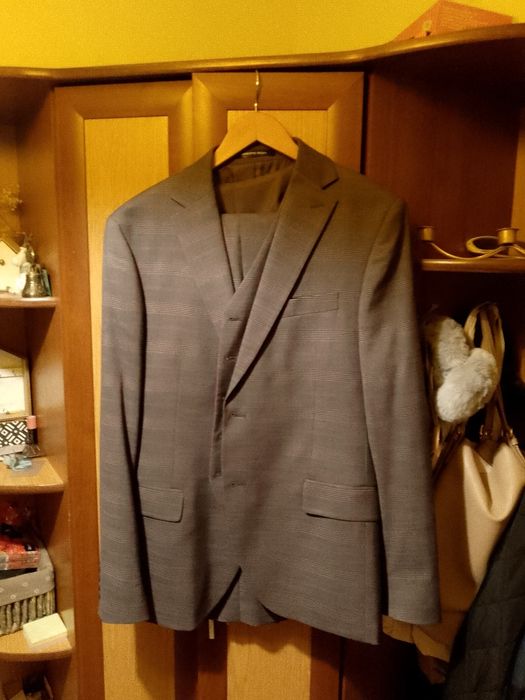 Костюм тройка как новый