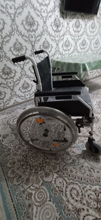 Коляска инвалидая новая