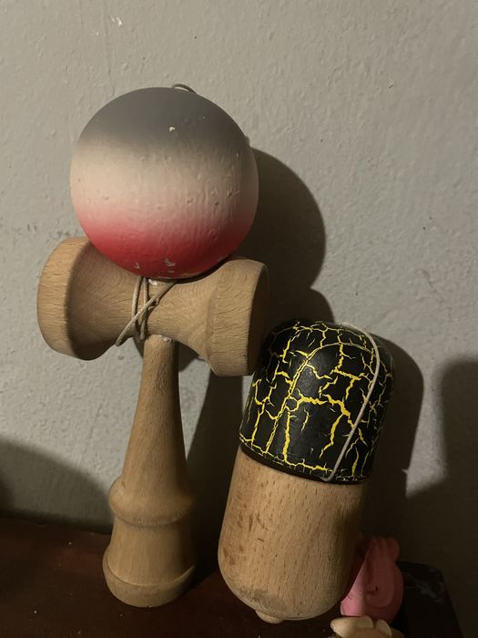 Kendama+pill sau separat