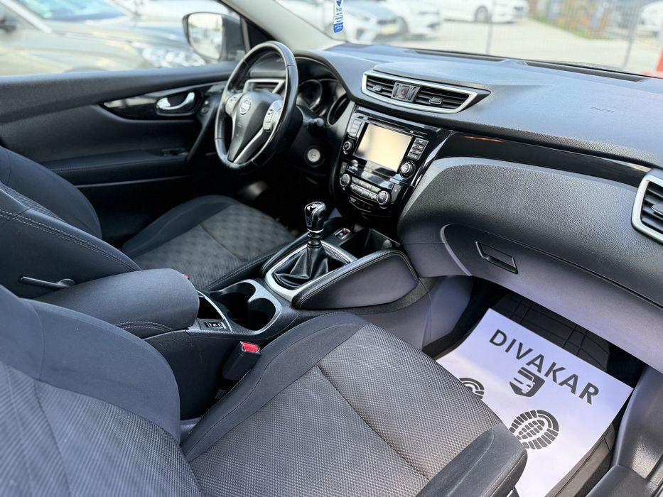 Nissan Qashqai 1.2 benzina , cash sau rate