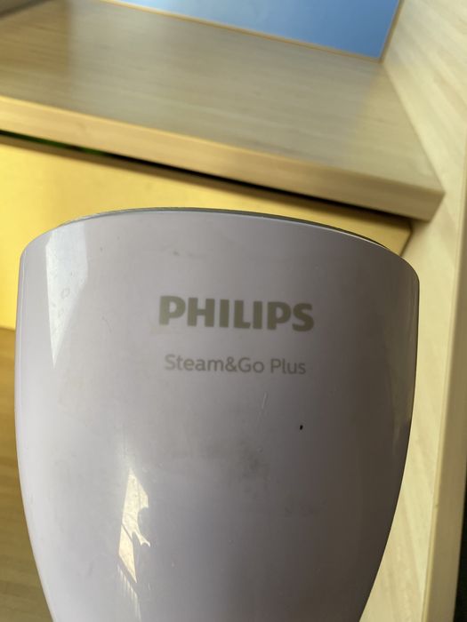 Уред за вертикално гладене Philips